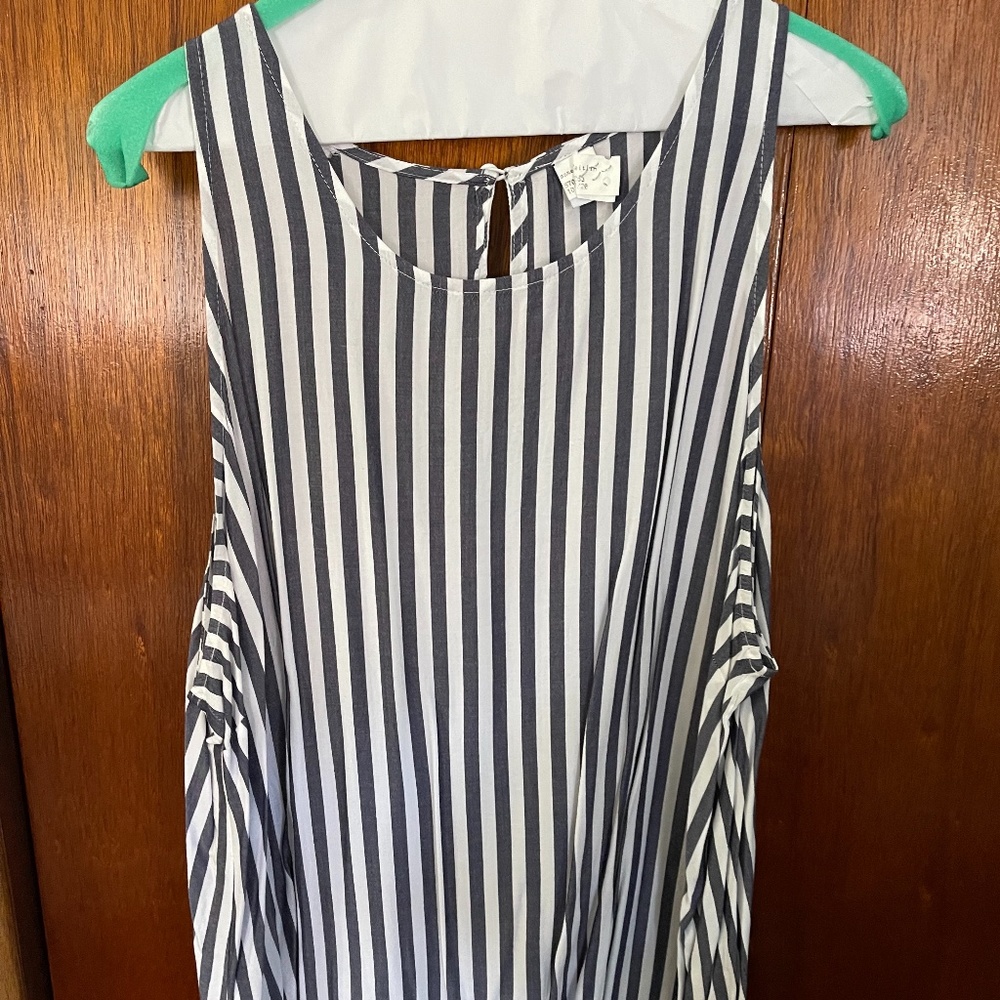 Old Navy Women’s striped tank size XXL